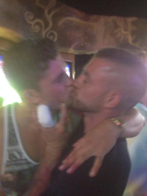 BenWoodman6's tweet photo. @JordanMagaluf  loving life wasn't u mate http://t.co/imGsrDIIWU