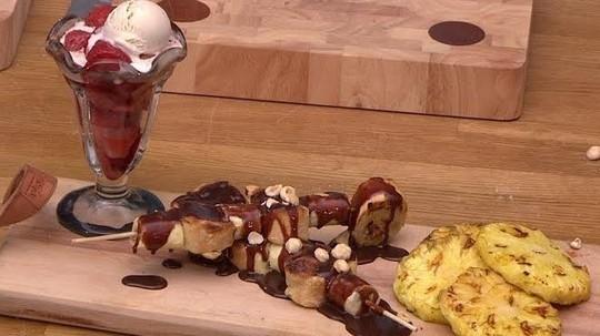 GinoLetsDoLunch's tweet photo. #recipe #food #dessert #cook Gino D'Acampo's BBQ desserts from Lets Do Lunch with Gino and Mel http://t.co/MgOzLGOAJl http://t.co/aOQ5u0sRMT