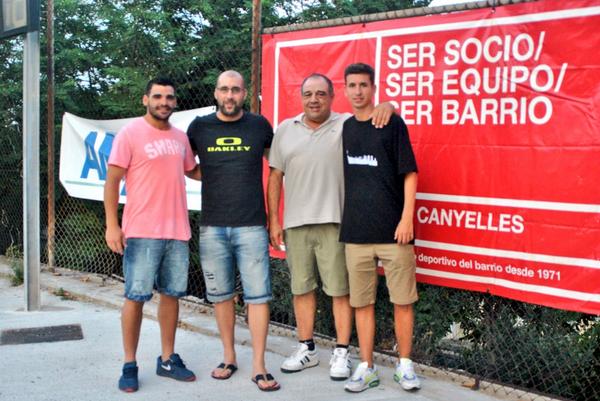 sergi_vargas's tweet photo. [FOTO] @AlbertoArv1982, @deleguti, @ffortunyj i @karl_kani_11. La família @CECanyelles en estat pur una temporada més http://t.co/PyOd90kLYx