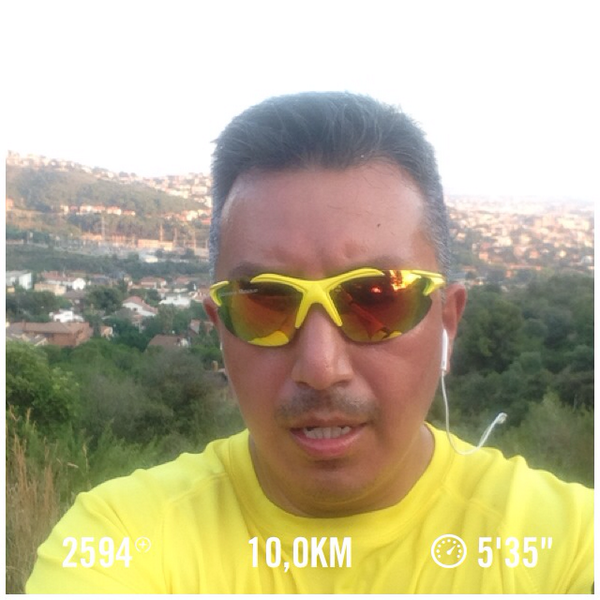 👍👍👍👍👏👏👏👏mejorando y bajando de todo !!!😉😉😉 Acabo de correr 10,0 km con Nike+. go.nike.com/9qgsm4g #nikeplus