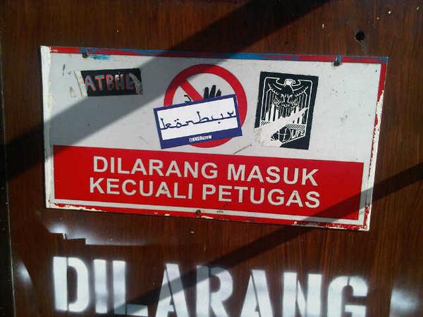 Sign "Dilarang Masuk Kecuali Petugas" in Ferry