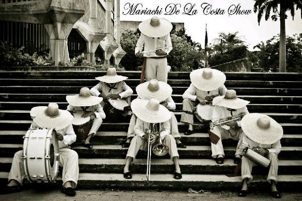 Delacostashow's tweet photo. Por Que Mariachi se Escribe con "M" De Maracay Así como esta Reflejada en esta Imagen!! http://t.co/4P3qxXjGz4