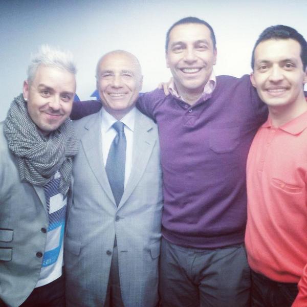 Invitados lujo <a href="/Dorothyelmusica/">Dorothyelmusical</a> <a href="/kamiloshow/">Camilo Cifuentes</a> en A PUERTA CERRADA CON <a href="/Sebasdebelal_99/">Sebas De Belalcázar</a> en <a href="/ElJusticiero930/">El Justiciero 930 AM</a> <a href="/dimantwiter/">El Justiciero</a>