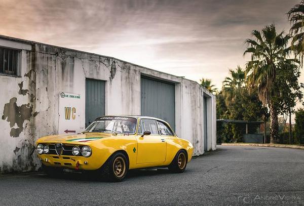 F1Barca's tweet photo. #FF @FN2GT @Tony1petrolhead @LeahRebeccaUK @mrkevinabbott @CarSnapped @PaulTinker1980 @kewlkars @Carpornpicx 😎😎 http://t.co/fOMMmNZhsp