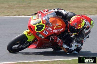 Replicast's tweet photo. Proud to be suppliers to most of the Top Teams at BSB. Give us a ring for all your Bodywork requirements. #replicast http://t.co/b0IylzhgDU