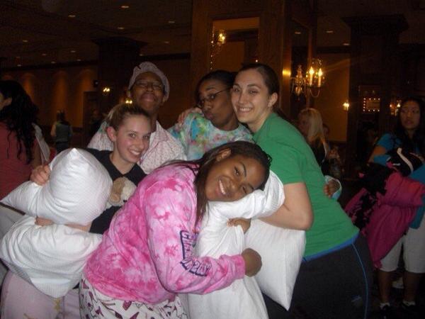 IslanderSpirit's tweet image. #flashbackfriday to fun nationals sleepovers! @IndeediAMme @vro018