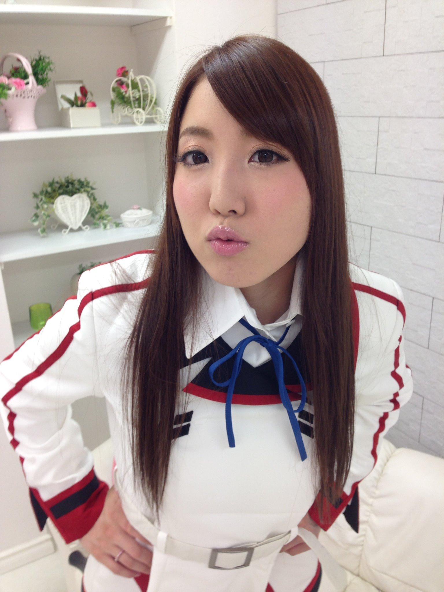 TamaShot on X: ただいまTamaShot撮影会開催中です。 こちらは内村りなさんのIS衣装です。  http:t.covk4tCED4Fa  X