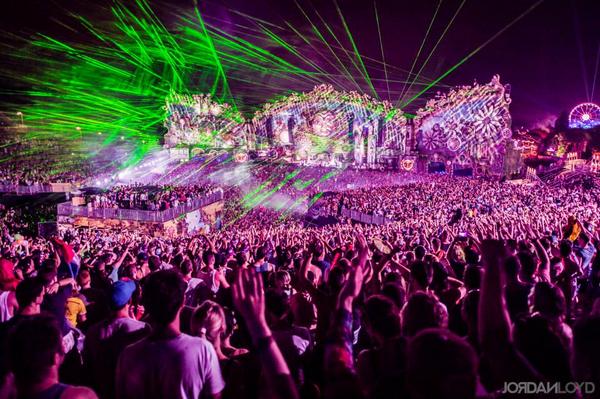 tiesto's tweet image. Who's ready for another dose of @tomorrowland? See you soon, Belgium!