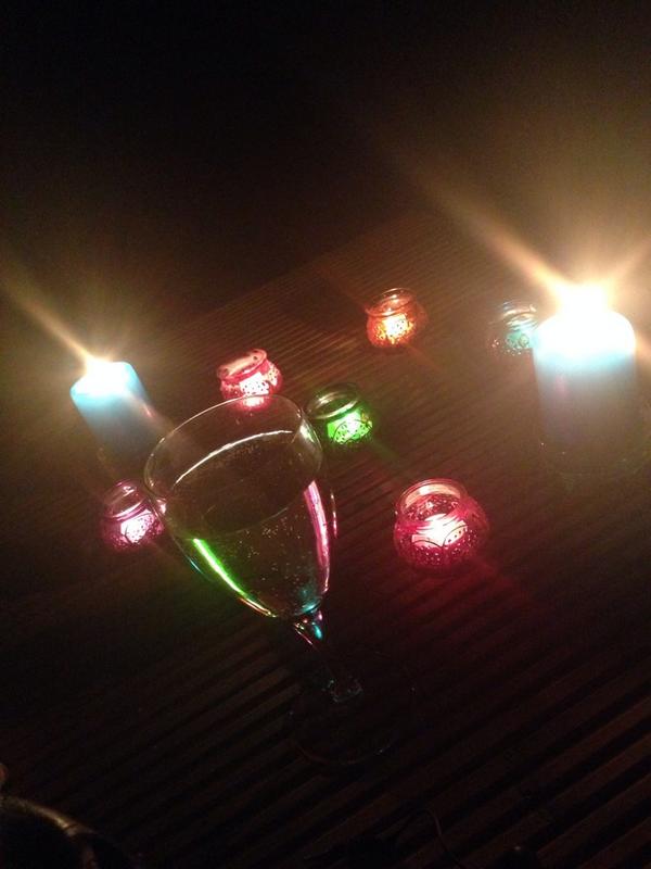 Chloe_Coleman23's tweet image. Perfect evening off chilling :-) just wish Stuart was here to enjoy an evening off with me! #newdecking #SOL14