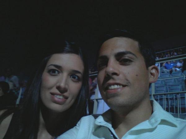 JustoMartos's tweet photo. Otro gran dia pasado en la mejor compañia, @YolandaConesa1 #Granada #CircoDelSol http://t.co/tc7bAbVYzq