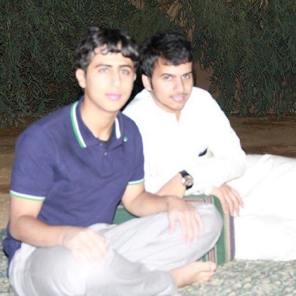 AlaoyF's tweet photo. انا فديتني http://t.co/JeaWKC2OPv