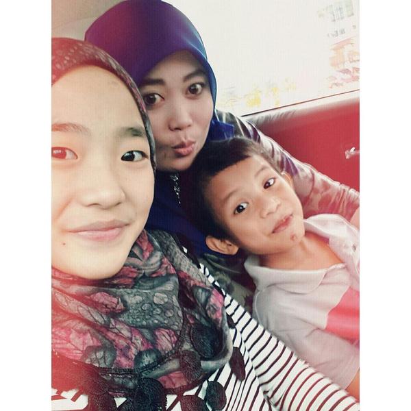 NatashamakhtarY's tweet photo. Semangat nak ke bazaar untuk saat yg terakhir.
#tb #gilaaaa http://t.co/RVJXg4moez