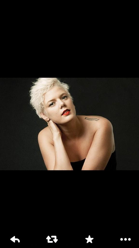 TuffTamale's tweet photo. @EmilyBergl this pic looks a lil like someone don't ya think? cc: @JessicaGalliart http://t.co/CWQI8Pyvam