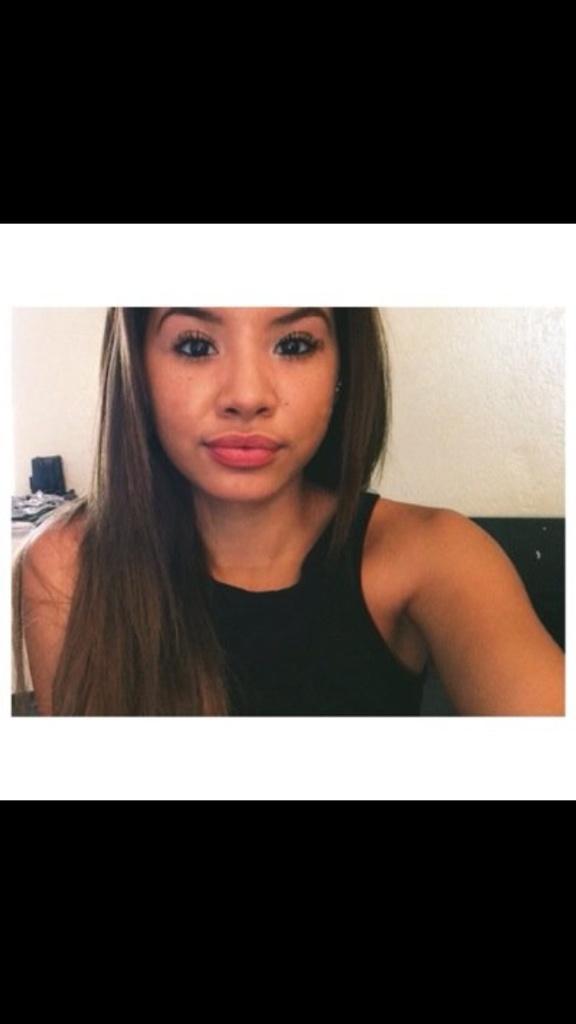 shoutout_Chicks's tweet photo. @melisssadasilva I wish it was wcw http://t.co/YcbrD6LhND