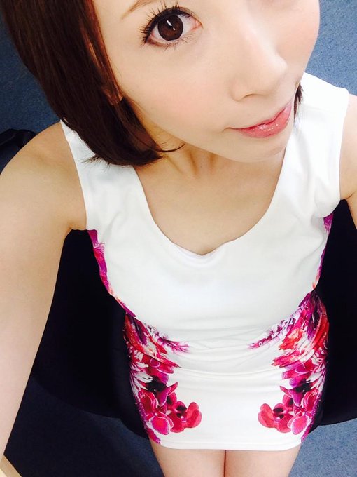 名古屋到着♡ アミューズさん弾丸ツアー いってきます♡ http://t.co/yG7IwSwlea