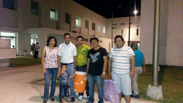 JRMSolidaridad's tweet image. Hoy dormiremos con nuestros ♡♡♡♡♡♡♡ llenos de paz y alegría después de ver tanta gratitud en la gente. #Bendiciones.