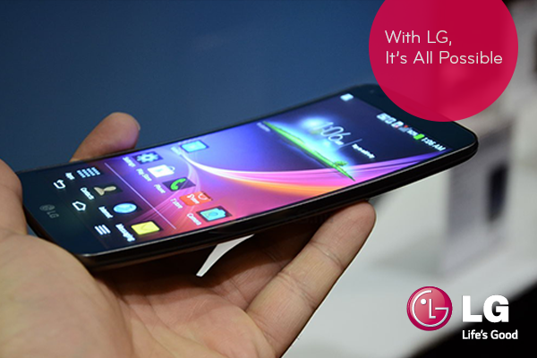 LGMobileID's tweet photo. #GFlex :Shape your experience with the curve.http://t.co/gm9JHSAsT9 http://t.co/cUdRxU3WCo
