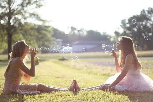 brightnewvensa's tweet image. 🌞
One fast route to Happiness 
is wishing for everyone else&apos;s #Happiness.💛💚💙💜♥ @AineBelton 
#PositiveVibesMovement