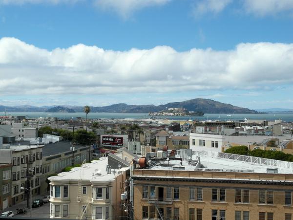 vyhled z bytu. primo na #alcatraz aneb delat v #gooddata neni asi vubec blby. #sanfranciscoarchitecture