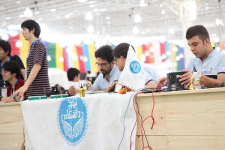 TheZoomit's tweet image. مسابقات جهانی روبوکاپ 2014 با درخشش کاروان علمی کشورمان به کار خود پایان داد
#RoboCup2014 buff.ly/1rGPEEV