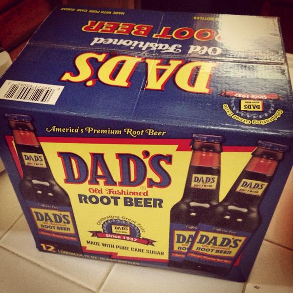 MrYetiLabs's tweet image. My wife is the best...Dad's is very hard to find these days. Great way 2 battle the Comic Con blues...#dadsrootbeer