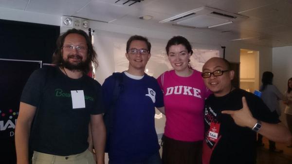 pageman's tweet image. With @dimoldavsky @gorillamania @dusanstojanovic #AngelHackMNL #HackStrong #HackMore #CodeMore #GeeksOnAPlane