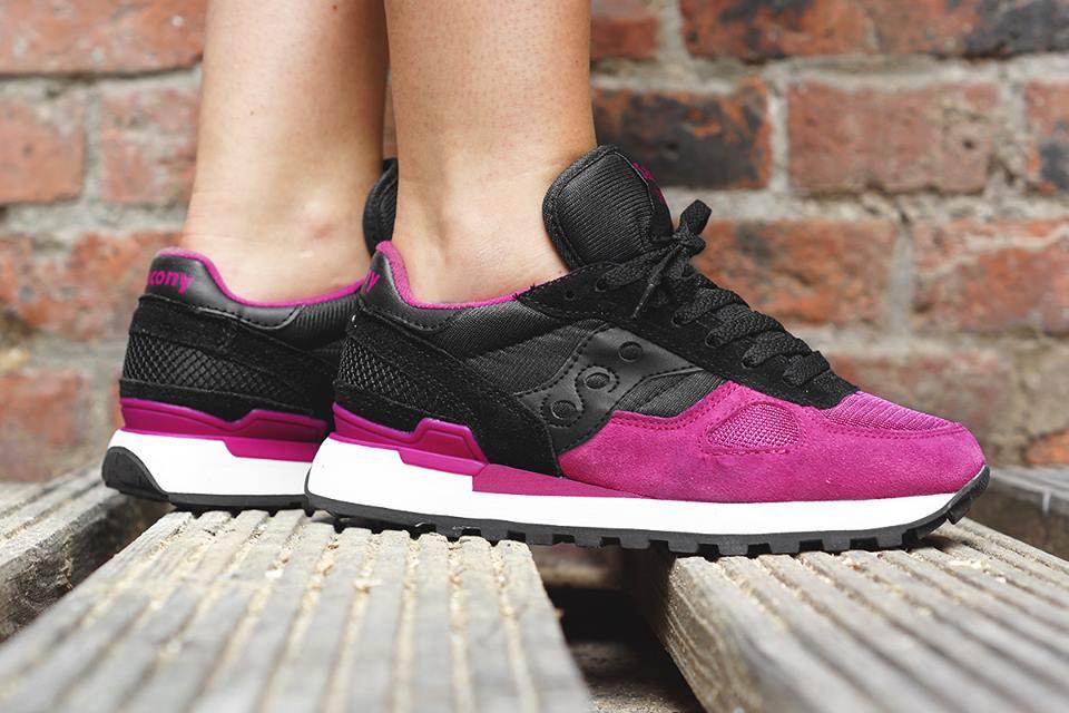 saucony original black razz