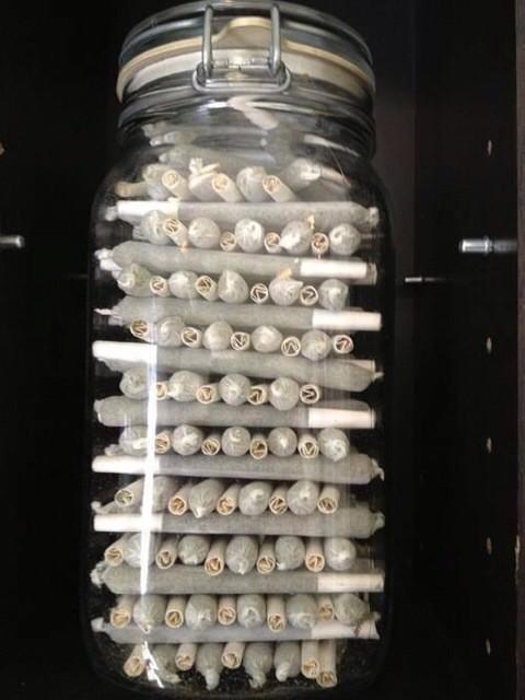 Hiighstory's tweet photo. Need a jar like this http://t.co/ZRd6pJM6bm