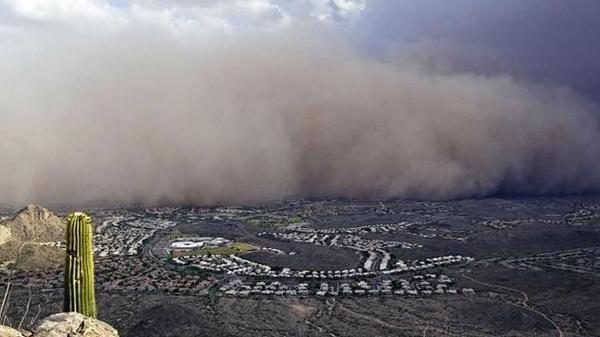 Esto sucedió el viernes. Una gran tormenta de arena envolvió Phoenix mdia.st/1qEOwSO   Impresionante