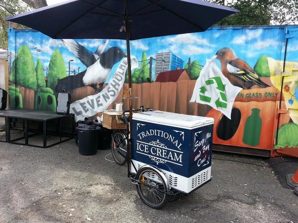 PopUpTweets's tweet photo. @levymarket today... come pop down and have an #icecream  lots of great stalls.. . http://t.co/KkVx4vmpwV