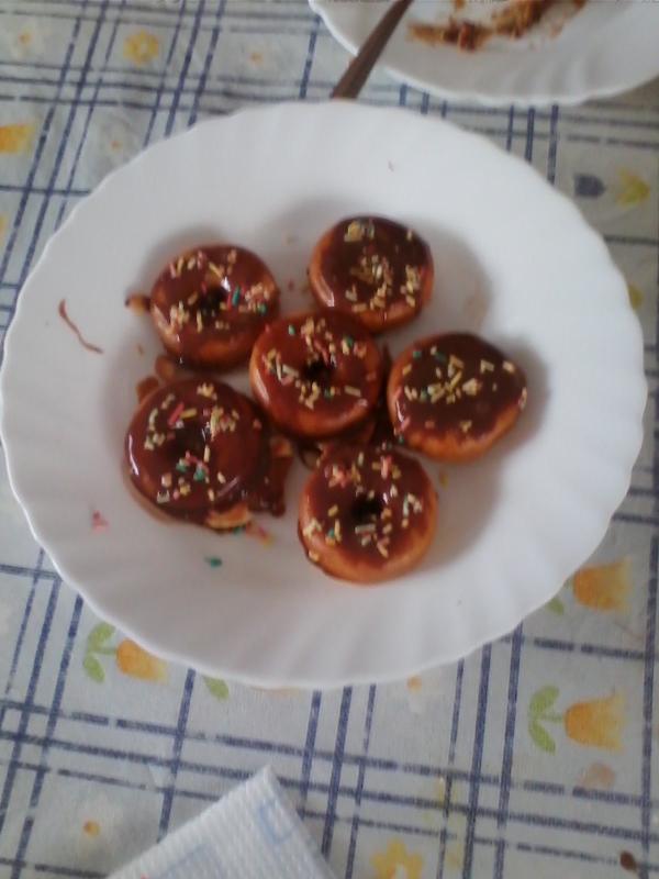 LauraMoreRu's tweet photo. Cogiendo fuerzas antes de ir a trabajar que hoy me espera un día largo.... 😋😋 http://t.co/0Gx24p2C3p