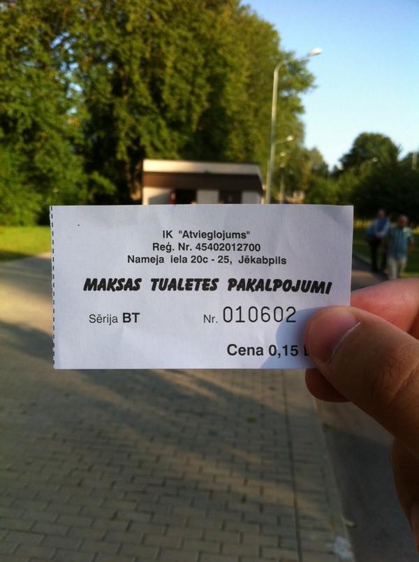 Uzņēmuma nosaukums ir izcils