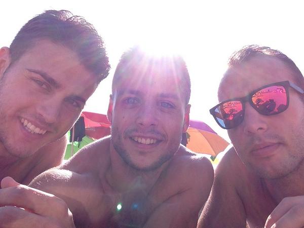 AgustinHeineken's tweet photo. Tarde de playa en terreros 😎 http://t.co/V62H45xS8Q