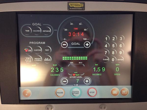 JenMeierhans's tweet photo. I had a gorgeous gym and swim @SpaNaturel1 with a voucher I won @Shrewsbury_MINI who pampered Minky while I relaxed! http://t.co/2OdW5bfTN9