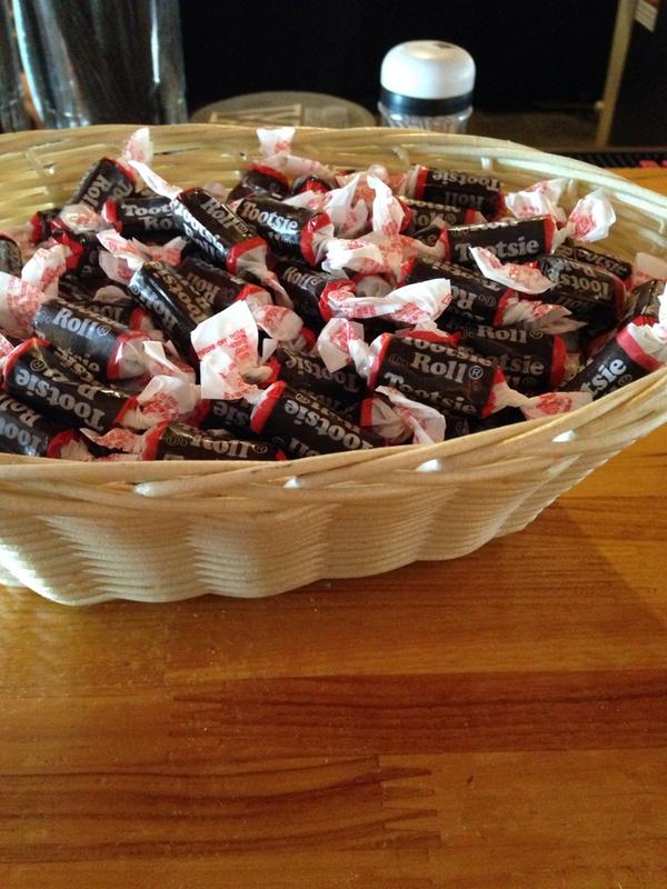 mattduncan67's tweet photo. @Jen_1022 umm that's a basket of tootsie rolls... http://t.co/QcoiRupNi0