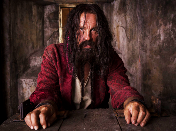 NBCCrossbones's tweet image. Spend Saturday with Blackbeard. Watch last night's #Crossbones again now on the @nbc app! nbc.com/nbc-app