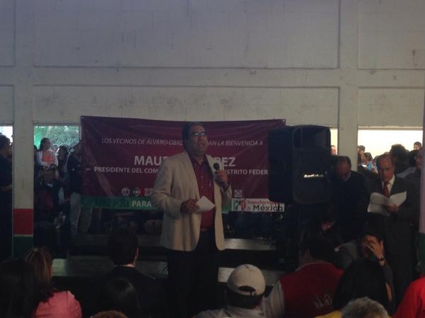 afrancomx's tweet photo. En estos momentos nos dirige unas palabras el presidente @MauricioLopezV en el @Prialvarobregon http://t.co/VuWdjY1beg