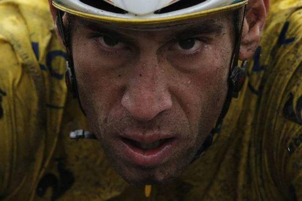 Semplicemente: #BOMBER . Grazie Campione.
<a href="/vincenzonibali/">Vincenzo Nibali</a>
