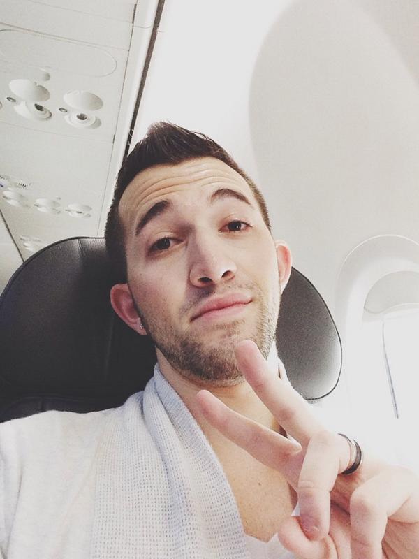 TJBeTrippin's tweet photo. Chicago, it's been fun. Off to NYC for my family reunion! #BackToMyRoots #Pompeos #80ItaliansIn1Room #AboutToBeCrazy http://t.co/L7jJlciUGc
