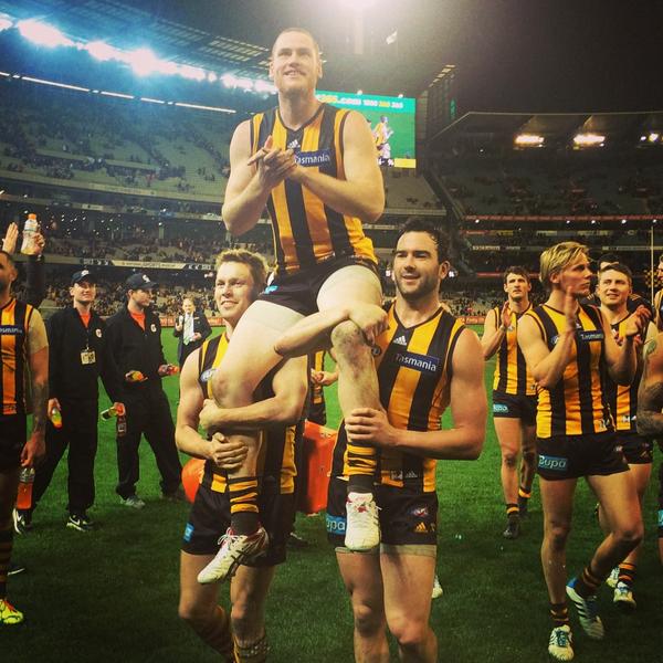 HawthornFC's tweet photo. Who better to chair the great man @jr3502 than his great mates @JordanLewisO3 &amp; Sam Mitchell after game 200 #gohawks http://t.co/tOdd9FixO8