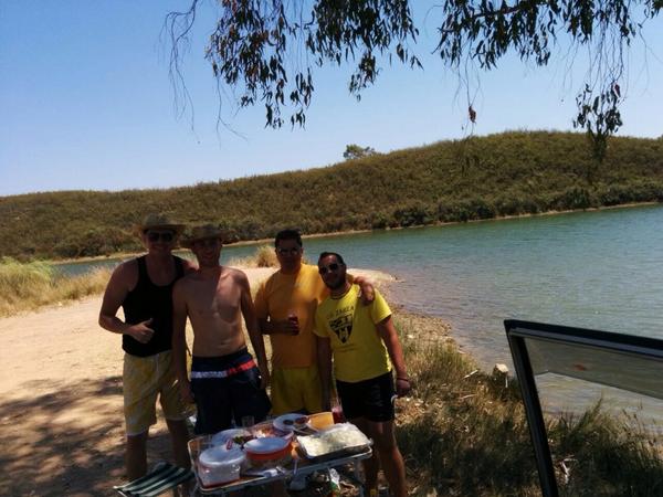 jose_jarv's tweet photo. Echando el dia en el dique con @danyelrb88 @Sergi_Male @javizarza89 la mejor compañía posible los mejores jeje http://t.co/Ufepl2txtK