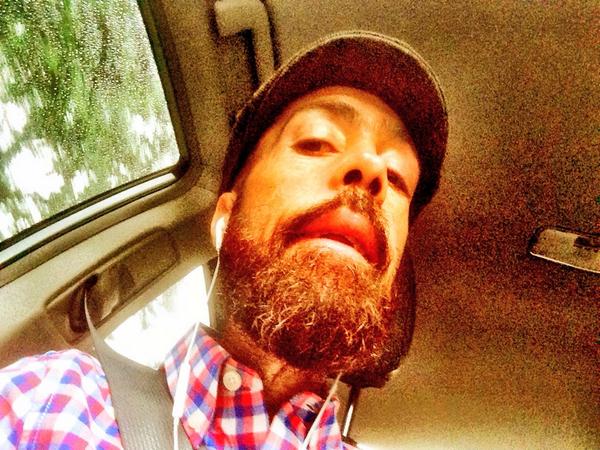 maickelmelamed's tweet photo. Con el cinturón puesto... De verdad, amo la carretera!!! #intentodeselfie http://t.co/C7FlCHNHRX