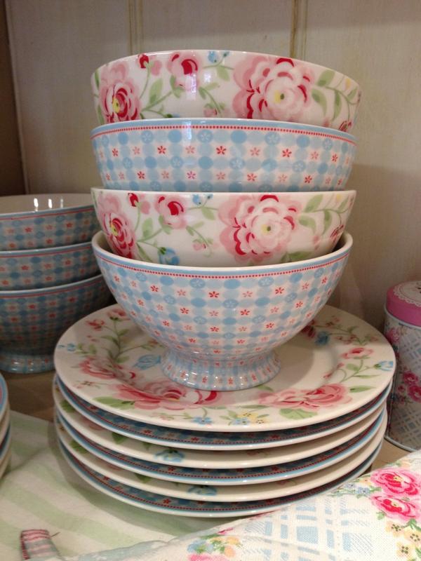 relovedinterior's tweet photo. Gorgeous summery additions to your kitchen! @doncaster_uk @iLoveDN_ #doncasterisgreat #bawtryisgreat http://t.co/O1S9NN37UG