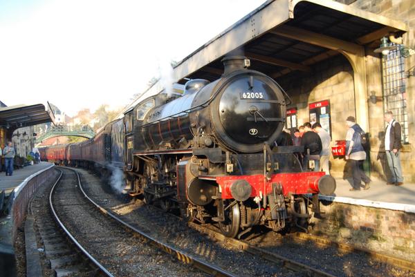 UKHeritageHub's tweet image. We are still open for submissions to #Issue42! Email us your submissions at - ukheritagehub@themodelcentre.co.uk