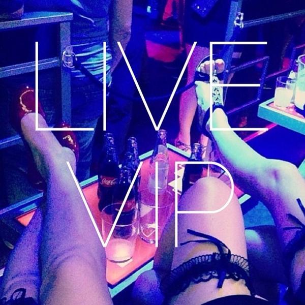 AndenMalaga's tweet image. ¡No hay quien nos pare! ¡Los Sábados son de #DiscotecaANDEN y lo sabessss 😘👉👉 #LIVEVIP ✅Últimos reservados dispon...