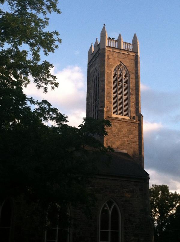 GuilfordHistory's tweet photo. Check out Walking Tours today at 2 Sun @ 1pm. http://t.co/9cvD1EkCK3. http://t.co/DAEnFBCyLW