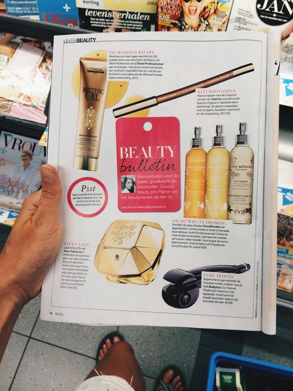 DavinaAlexandra's tweet photo. Boodschapjes doen op zaterdag en ja,we staan in de Grazia☺️ #proud #CinqMondes #beauty #press #magazine @Grazia_NL http://t.co/Zdp4brsSzO
