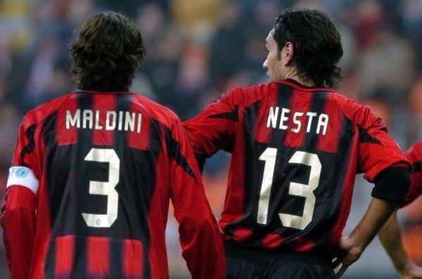 FBaresi's tweet photo. Two Legends 🔴⚫️ http://t.co/2viqL6sew0