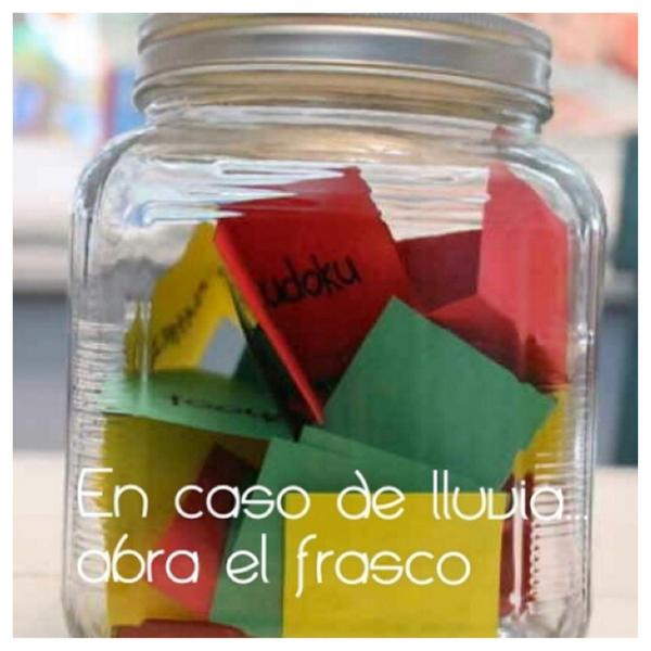 TarrosVE's tweet photo. En caso de lluvia, rompa el frasco http://t.co/16PvtDOGiY