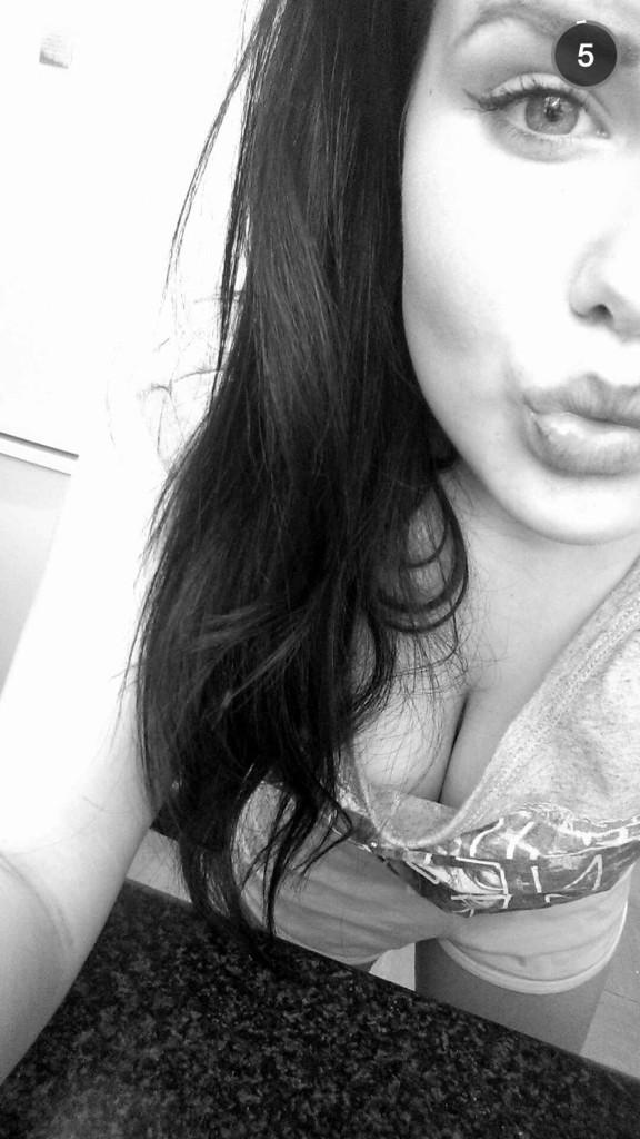 ChatLeaked's tweet photo. Another girl for you guys - crissymariie add and check story's ;) http://t.co/KInDYVKAXv